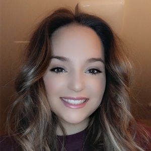 Meet your Posher, Mallory